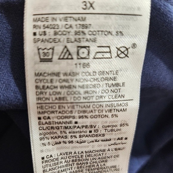 NWT Old Navy Plus Size Women's Navy Blue First Layer Tank Top 2X - Picture 2 of 3